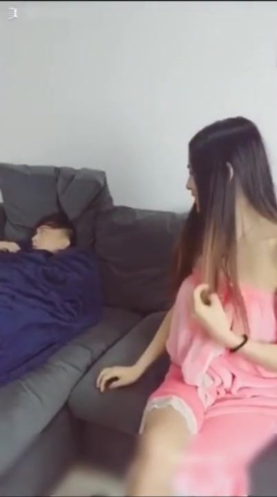 402px x 720px - Free HD Chinese Cam Girl é¹¿å°‘å¥³ miss Deer - Fucks Sleeping BF Porn Video