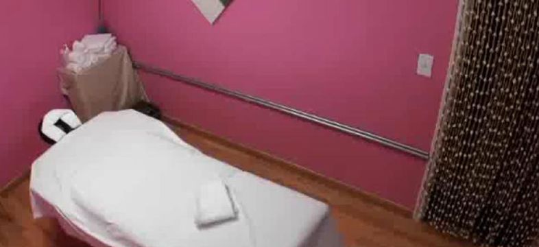 Free HD Handjob During Massage Session Porn Video