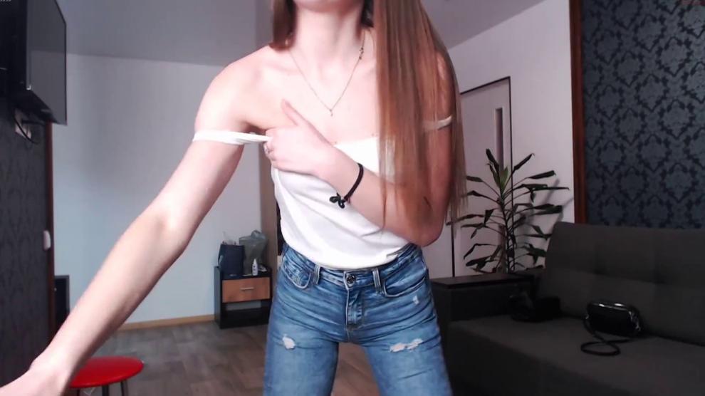Teens In Tight Jeans 2 - Free HD Two girls in tight jeans doing a webcam-show Porn Video