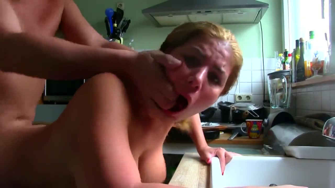 Biggirl Sexy Video Hd - Free HD Sex with big girl mumsy on kitchen Porn Video